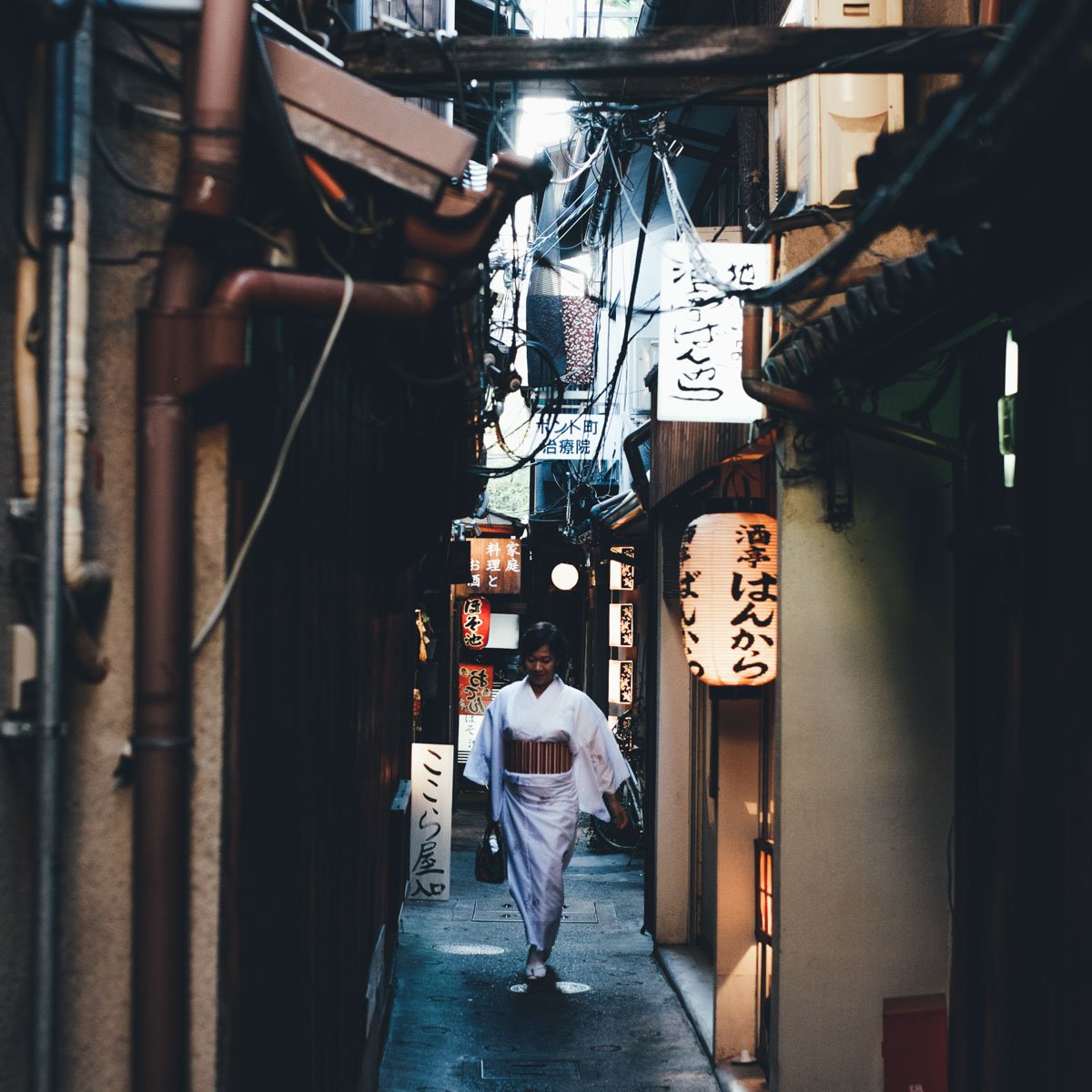 Kyoto Through The Eyes Of Street Photographer Takashi Yasui | Will Fly ...