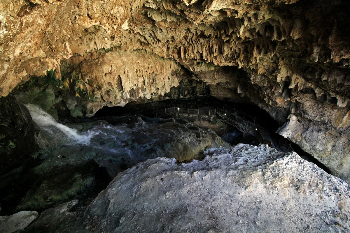 Marvel at Subterranean Calcium Travertines in Kaklik Cave, Pamukkale, Turkey