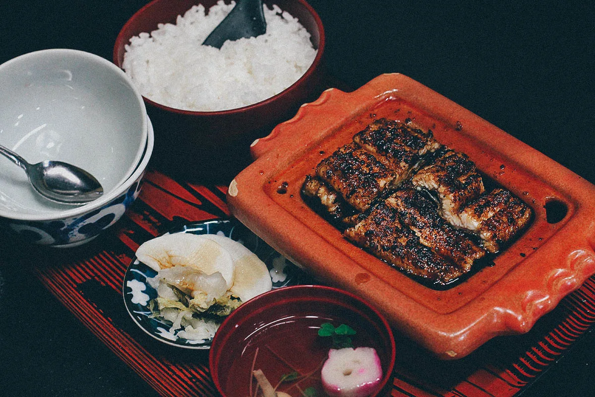 Izumiya: A 160-yr Old Unagi Washoku in Nagasaki, Japan