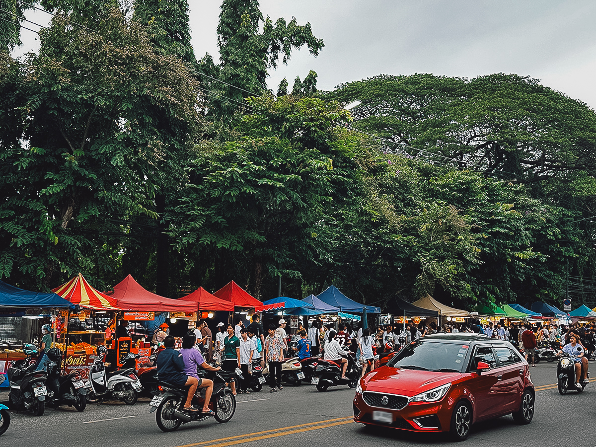 Food stalls at Lang Mor Night Market