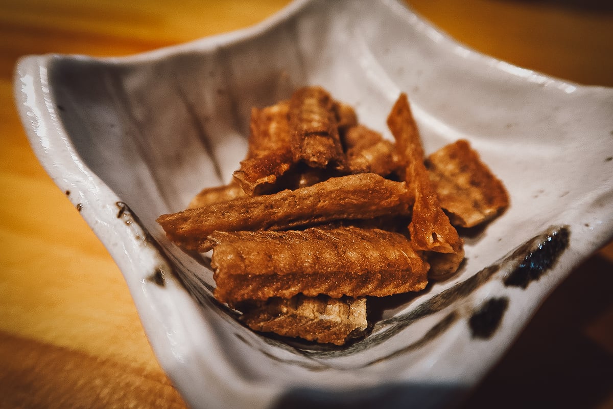 Crispy eel bones